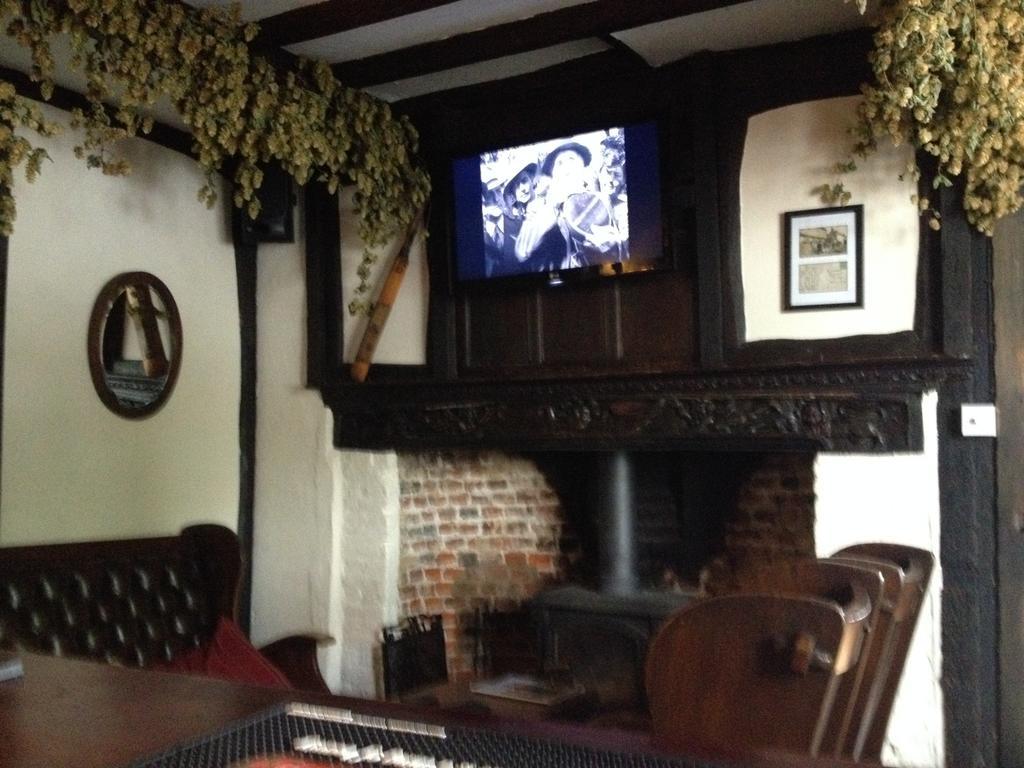 The Abbots Fireside - Channel Tunnel Elham Eksteriør bilde